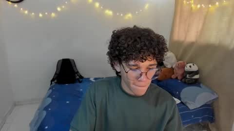 Tom Blue online show from February 2026 04:35:01 PM