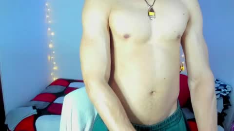 Snapshot of tom_blue10 chatting on July 2026 02:48:02 AM Tom Blue online show from July 2026 02:48:02 AM