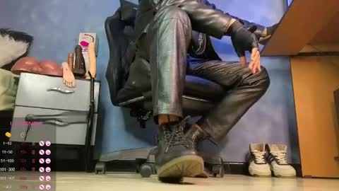 Tom online show from April 2026 12:28:02 PM