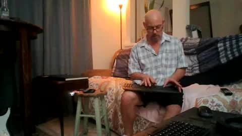 sirmuggsalot online show from June 2026 04:56:01 AM