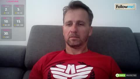 Snapshot of tomhardic chatting on December 2025 09:18:01 AM TOM online show from December 2025 09:18:01 AM