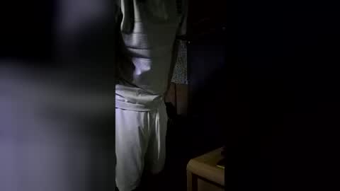 tomhubz online show from July 2026 09:58:02 PM