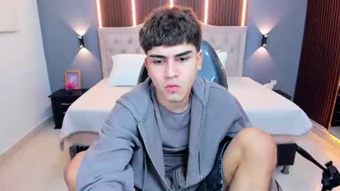 Snapshot of tommy18__ chatting on June 2026 03:37:02 AM Tommy online show from June 2026 03:37:02 AM