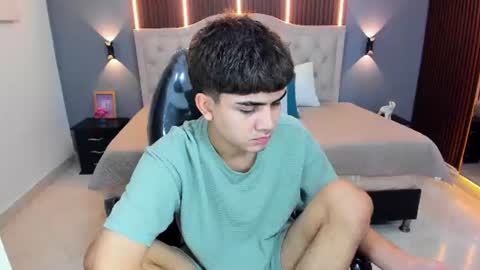 Snapshot of tommy18__ chatting on June 2026 03:31:02 AM Tommy online show from June 2026 03:31:02 AM