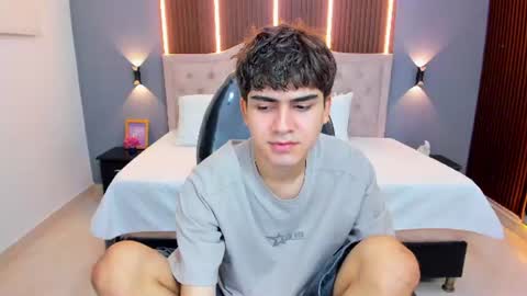 Snapshot of tommy18__ chatting on July 2026 03:23:02 AM Tommy online show from July 2026 03:23:02 AM