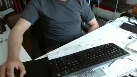 Tom online show from April 2026 08:28:02 AM