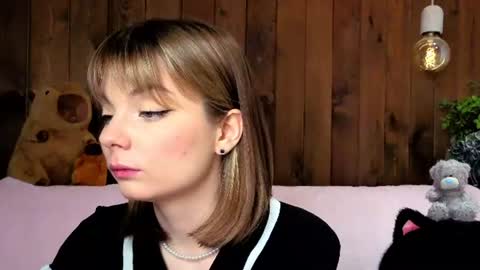 Melissa online show from June 2026 07:56:01 PM