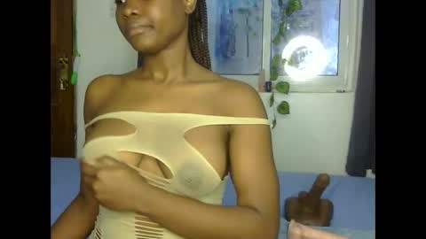 Snapshot of tonya_tash7 chatting on September 2025 07:12:01 AM tonya tash7 online show from September 2025 07:12:01 AM