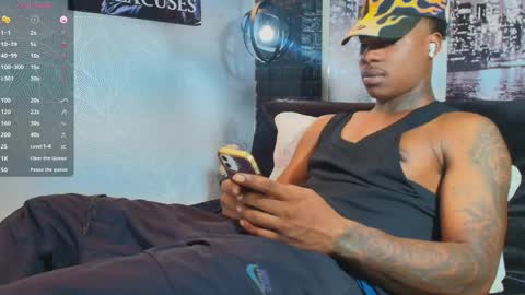 Snapshot of toower_ chatting on May 2026 04:20:01 AM T O W E R online show from May 2026 04:20:01 AM