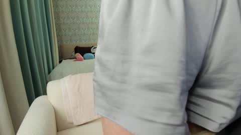         online show from December 2024 02:49:02 AM