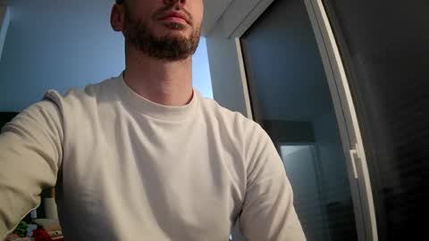 TOTORINO online show from May 2026 02:01:02 PM