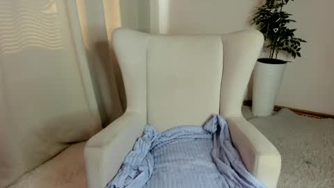 tracy_aww online show from April 2026 08:31:02 AM