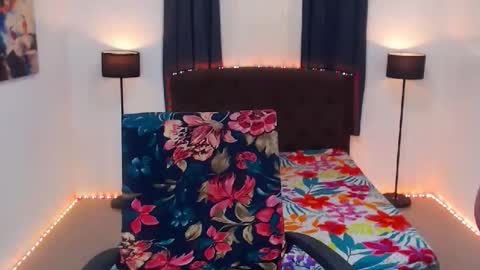 KYLIE BELLA  TS online show from April 2026 09:21:02 AM