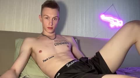 Travis online show from May 2026 10:00:01 AM