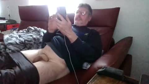 trebgeis1 online show from March 2026 04:23:01 PM