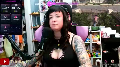 Trin Kat pet online show from February 2026 06:08:02 PM