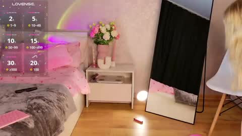 Luna online show from April 2026 05:41:02 PM