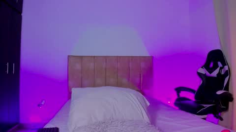 Triny online show from March 2026 02:10:02 PM