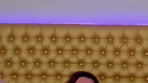 Mia online show from April 2026 07:45:01 AM