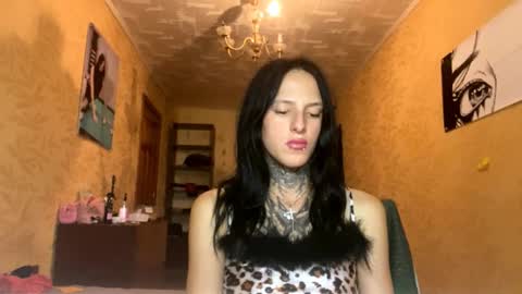  Sofa Im new here and so far I do not take off the panties online show from October 2025 05:13:01 PM