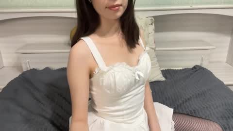  Sofa Im new here and so far I do not take off the panties online show from May 2026 10:10:02 AM