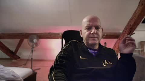 Triton online show from May 2026 10:29:01 PM