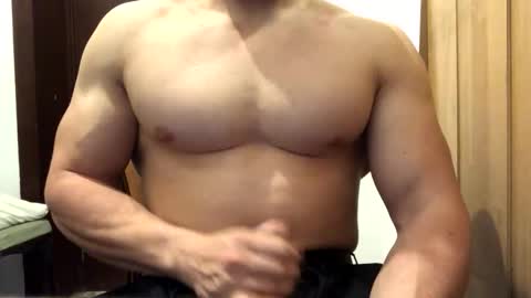 Troncq online show from April 2026 07:09:02 PM