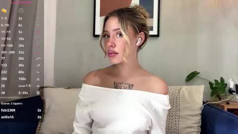 Mia online show from April 2026 05:12:02 AM