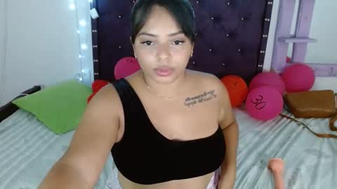 trululuygomitas online show from February 2025 07:16:01 PM