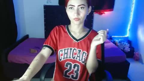 trululuygomitas online show from November 2025 06:19:02 PM