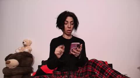 Judith online show from February 2025 05:04:01 PM