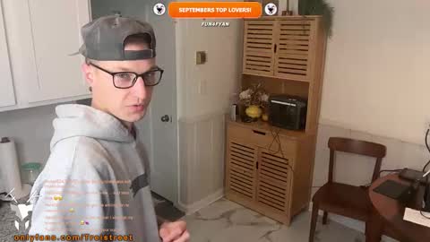 Snapshot of trystoph chatting on November 2025 01:49:02 PM Treistoph online show from November 2025 01:49:02 PM