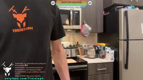 Snapshot of trystoph chatting on November 2025 01:47:02 PM Treistoph online show from November 2025 01:47:02 PM