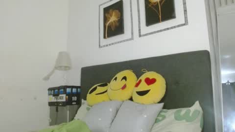 Bella Ratbu online show from January 2025 03:52:01 AM