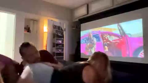 Mr Gray Sweatpants online show from April 2026 02:59:01 AM