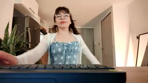 Tsuky online show from January 2025 02:35:02 AM