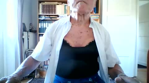 FINN but call me NANNA online show from June 2026 12:19:01 PM