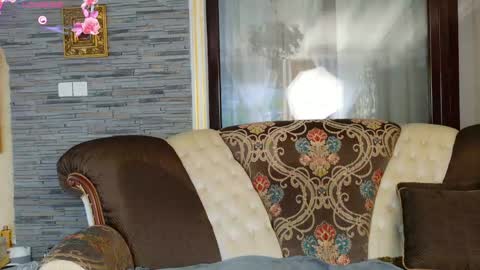 Snapshot of tunderose chatting on May 2026 04:20:02 AM Tunde online show from May 2026 04:20:02 AM