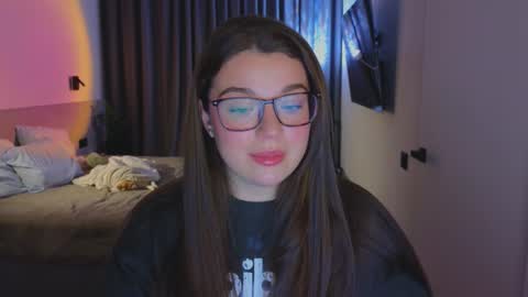 Ariana online show from October 2025 07:19:02 PM