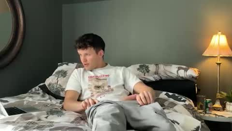 twink2048 online show from December 2025 03:31:01 PM