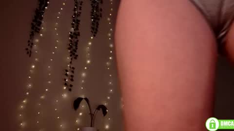 Stranger online show from November 2025 08:42:02 PM