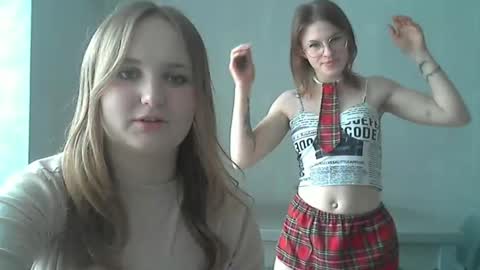 Snapshot of two_angels_ chatting on April 2026 11:10:02 AM Lina and Katia online show from April 2026 11:10:02 AM