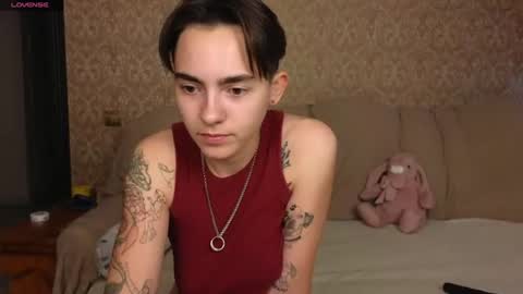 Snapshot of twobabesweet chatting on July 2026 09:22:01 AM Welcome guys We Lili and Vic PVT open online show from July 2026 09:22:01 AM