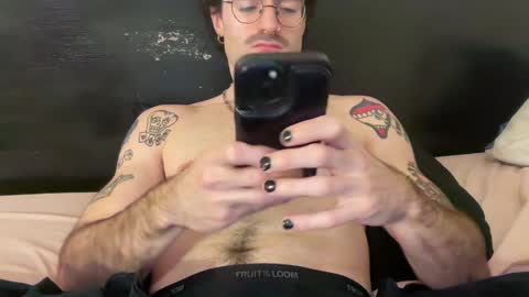 Snapshot of twunkymikey chatting on January 2025 02:25:01 AM twunkymikey online show from January 2025 02:25:01 AM