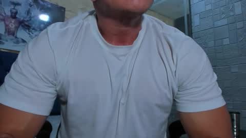 Tyleer Scot online show from May 2026 07:52:02 PM