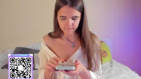 Snapshot of tyler_ema chatting on July 2026 08:33:02 PM Ema online show from July 2026 08:33:02 PM