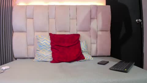 tyler_noir online show from July 2026 08:04:01 PM