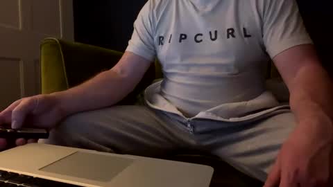 Snapshot of ukclive chatting on February 2025 10:00:01 PM ukclive online show from February 2025 10:00:01 PM