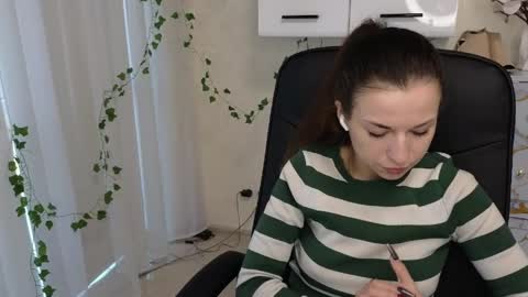 Ulyana online show from April 2026 04:15:01 AM