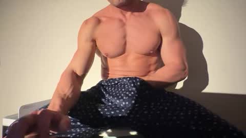 Um CM online show from February 2026 09:31:01 PM